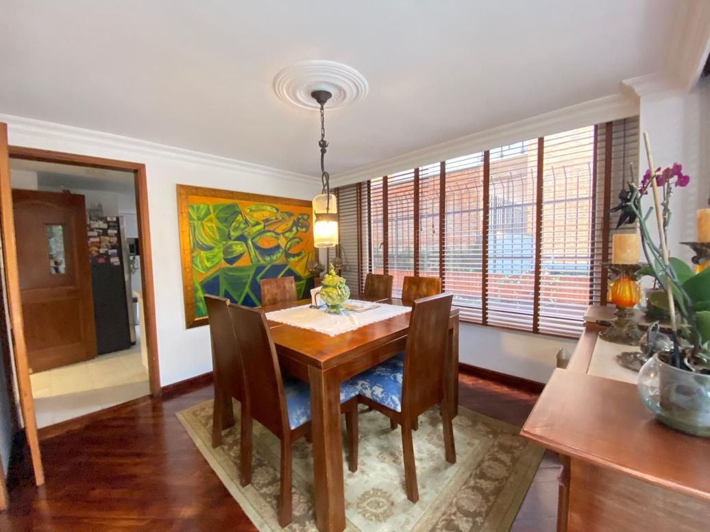 Apartamento de 3 alcobas en venta en Chico Norte Et. Iii, Bogotá, 136 m² · foto 11 de 14