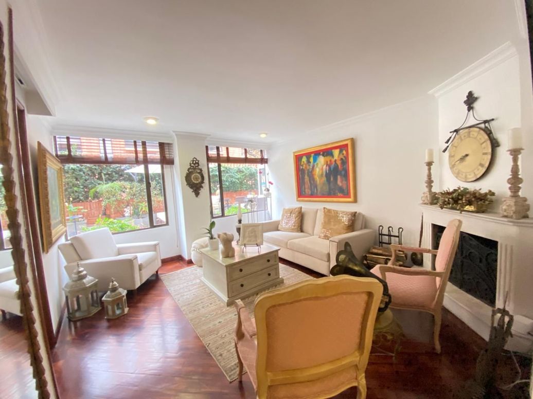 Apartamento de 3 alcobas en venta en Chico Norte Et. Iii, Bogotá, 136 m² · foto 3 de 14