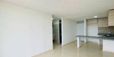 Apartamento en arriendo para estrenar en Cartagena, Bolívar, ubicado en URBANIZACION VILLAS DE LA CANDELARIA. Este inmueble, con 55 m² de área construida y privada, ofrece 3 habitaciones y 2 baños, ideal para quienes buscan comodidad. Cuenta con vigilancia para su tranquilidad y tiene una antigüedad de solo 1 año. Disfrute de la excelente ubicación y un entorno con estrato 3. Su canon de arriendo es de $1.450.000. Contáctenos por WhatsApp, solicite que le contacten o vea los teléfonos disponibles para más información.