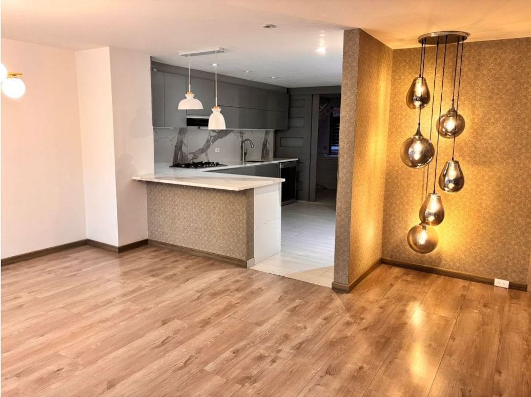 Apartamento de 2 alcobas en venta en Chico, Bogotá, 160 m² · foto 3 de 16