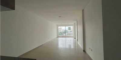 Moderno apartamento de 78 m² ubicado en el tranquilo y bien ubicado barrio Granadilla, zona postal 10. Situado en un sexto piso con ascensor, este inmueble ofrece una distribución funcional con 2 habitaciones, 2 baños y un ambiente cómodo ideal para parejas o familias pequeñas. Cuenta con parqueadero asignado, lo que garantiza comodidad y seguridad.

 

Hace parte de un edificio de estrato 5, construido en 2015, lo que asegura espacios modernos y bien conservados. El valor del arriendo es de $1.900.000, con la administración ya incluida, lo que lo convierte en una excelente opción en relación calidad-precio en esta zona. ¡Una oportunidad ideal para quienes buscan confort, ubicación y buena conectividad!

 