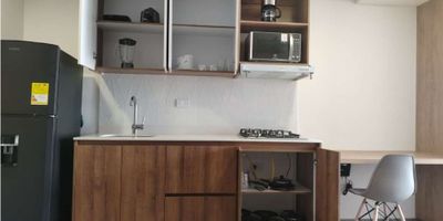 Apartaestudio Amoblado en Renta - Dos ambientes

Disfruta de la comodidad de este hermoso apartaestudio amoblado, con diseño de dos ambientes,  más sofá cama grande, amplio closet que ofrece independencia y confort. ventanales grandes que dan hacia el exterior del edificio y una excelente vista hacia la cordillera. Cuenta con todos los servicios incluidos, ideal para quienes buscan practicidad y economía.

Relájate en Jacuzzi, coworking o zona de trabajo, 11 parqueaderos para visitantes. vive con total tranquilidad gracias a la porteria 24/7, zona de lavanderia propia y aprovecha su excelente ubicación cerca todo lo que necesitas.

Pefecto para ejecutivos, parejas o estudiantes que deseen un espacio acogedor, seguro y listo para habitar.

NOTA: EL CANON DE ARRENDAMIENTO INCLUYE TODOS LOS SERVICIOS MAS ADMINISTRACION.

CONTACTAME

318-4228674

 
