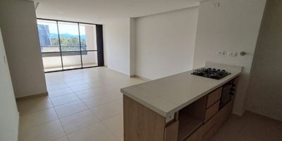 Se arrienda hermoso apartamento en el municipio de Rionegro, en el sector San Antonio de Pereira, . Este apartamento cuenta con una excelente ubicación. Además, se encuentra cerca de supermercados, colegios y hospitales, lo que lo convierte en una opción ideal para quienes buscan comodidad y accesibilidad. El apartamento es perfecto para vivir de manera tranquila, pero con todo lo necesario al alcance, ya que cuenta con 3 baños, dos de ellos privados para cada habitacion. ¡Contáctanos para más detalles! No. 9459536
