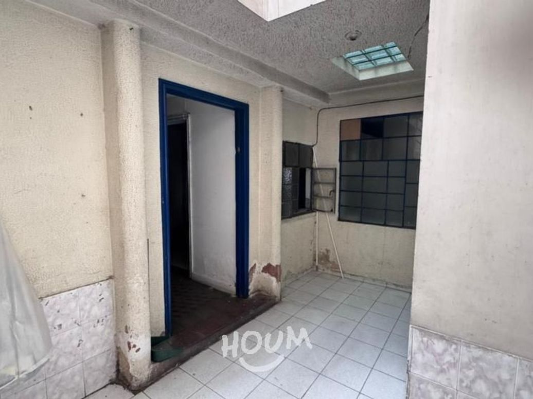 Casa de 10 alcobas en venta en Murillo Toro, Bogotá, 386 m² · foto 11 de 20