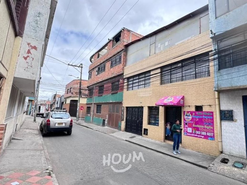 Casa de 10 alcobas en venta en Murillo Toro, Bogotá, 386 m² · foto 15 de 20