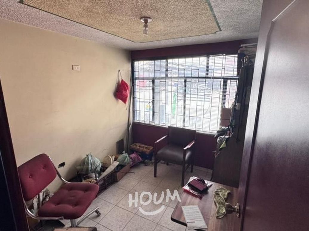 Casa de 10 alcobas en venta en Murillo Toro, Bogotá, 386 m² · foto 19 de 20
