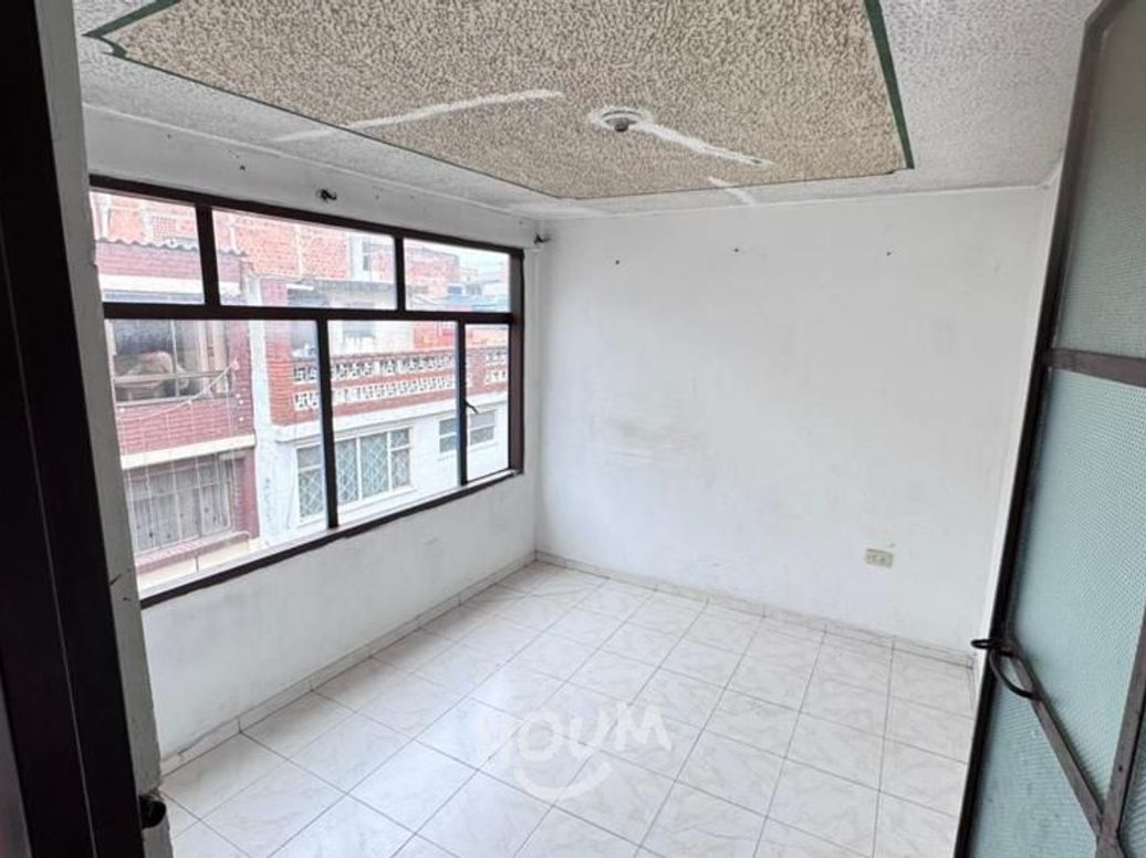 Casa de 10 alcobas en venta en Murillo Toro, Bogotá, 386 m² · foto 12 de 20