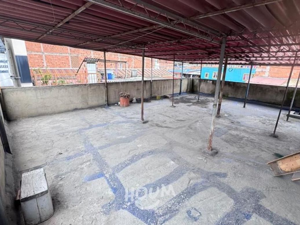 Casa de 10 alcobas en venta en Murillo Toro, Bogotá, 386 m² · foto 10 de 20