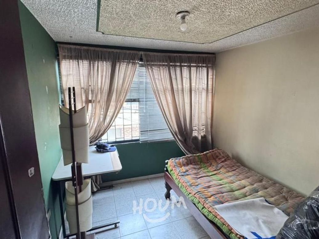 Casa de 10 alcobas en venta en Murillo Toro, Bogotá, 386 m² · foto 4 de 20