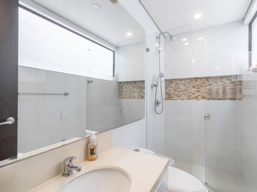 Apartamento de 3 alcobas en venta en Rincon Del Chicó, Bogotá, 252 m² · foto 14 de 20