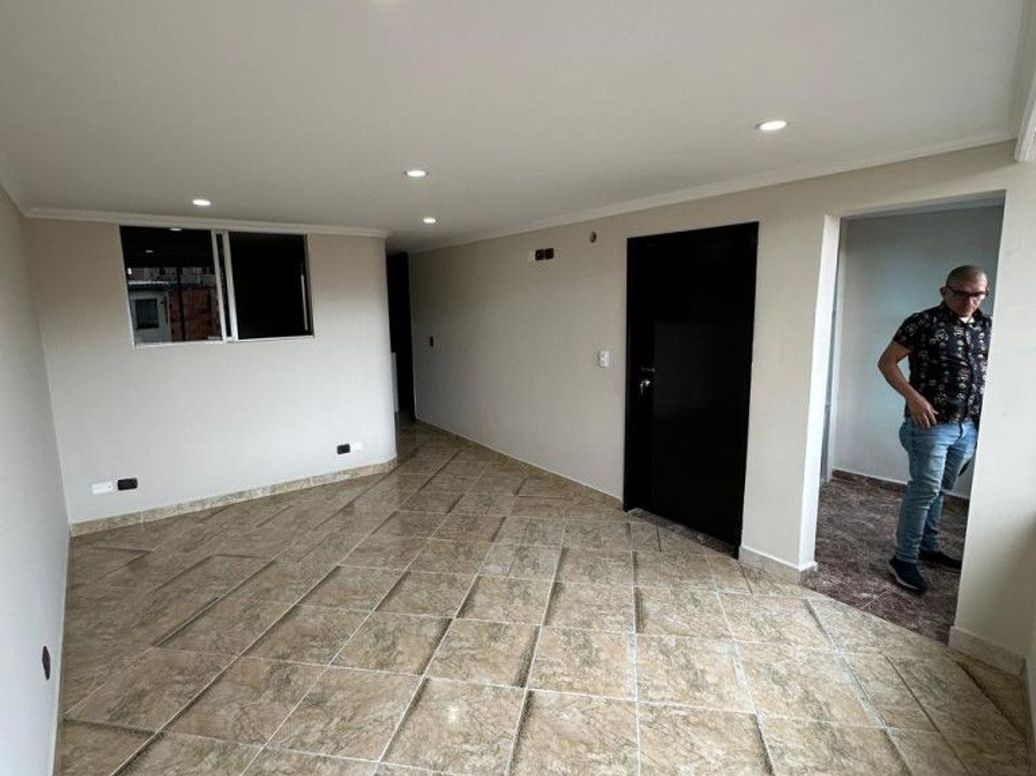 Casa de 7 alcobas en venta en Bosa Nova, Bogotá, 265 m² · foto 5 de 20