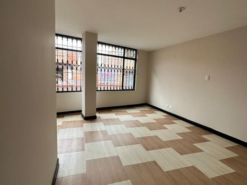Casa de 7 alcobas en venta en Bosa Nova, Bogotá, 265 m² · foto 12 de 20