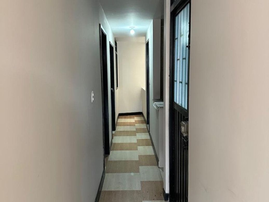 Casa de 7 alcobas en venta en Bosa Nova, Bogotá, 265 m² · foto 15 de 20