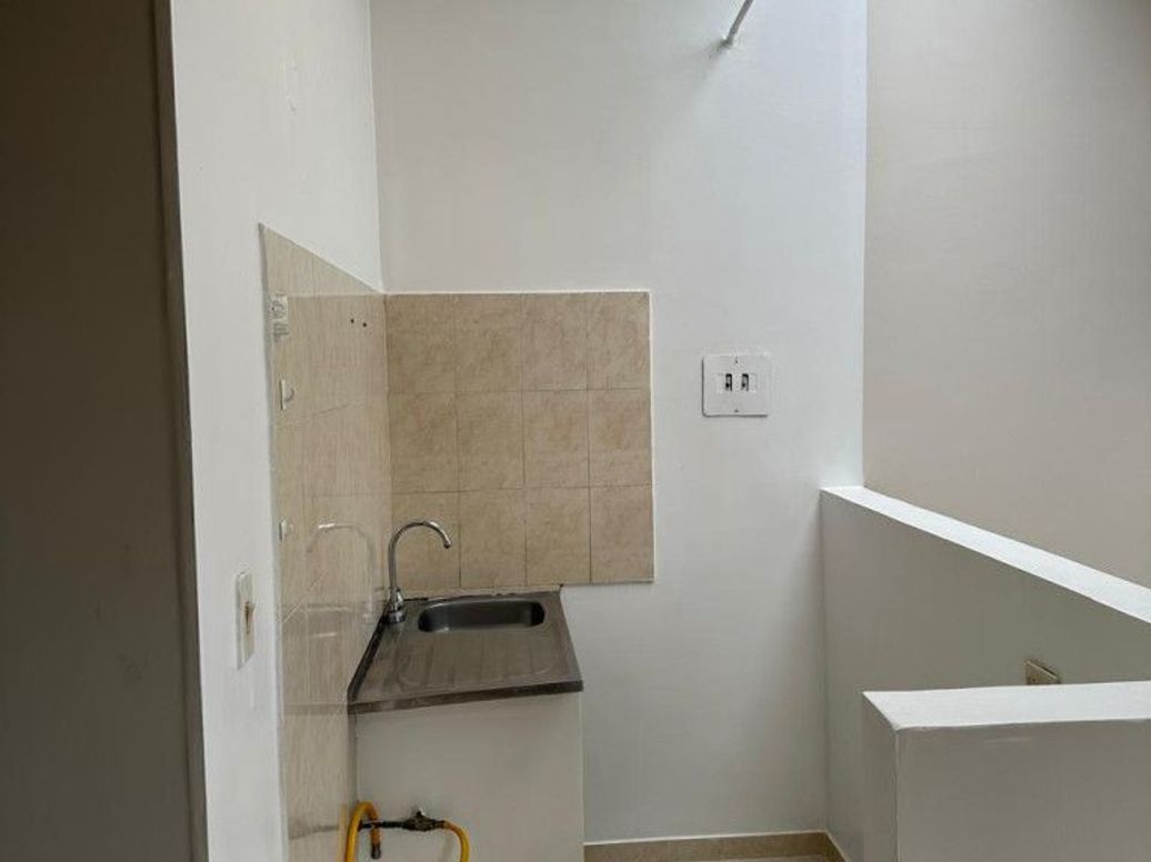 Casa de 7 alcobas en venta en Bosa Nova, Bogotá, 265 m² · foto 18 de 20
