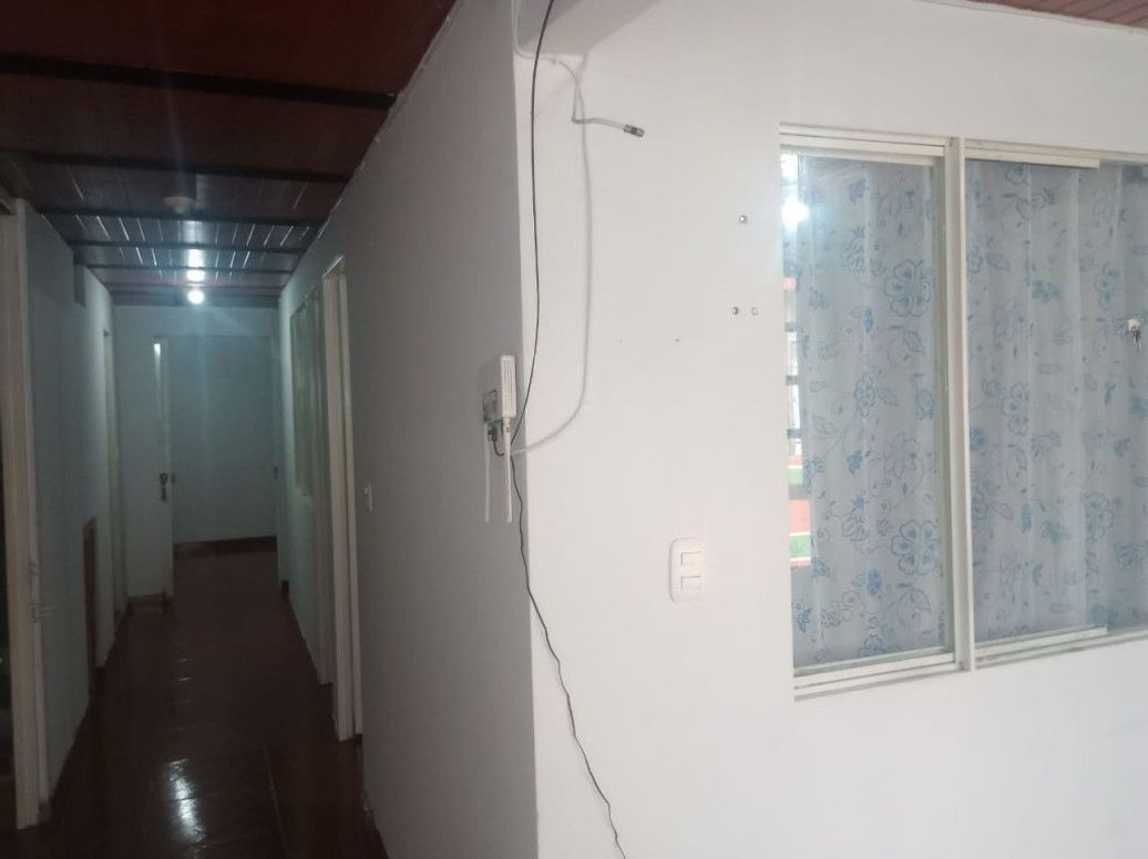 Casa de 8 alcobas en venta en Bosa Nova, Bogotá, 280 m² · foto 6 de 20
