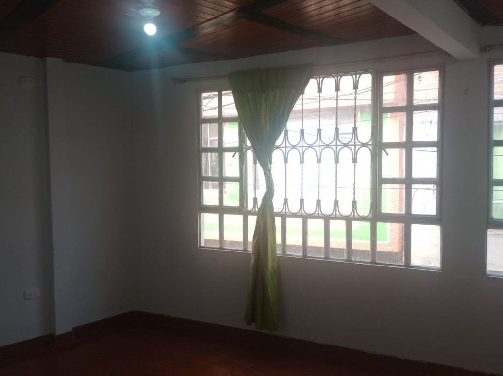 Casa de 8 alcobas en venta en Bosa Nova, Bogotá, 280 m² · foto 7 de 20