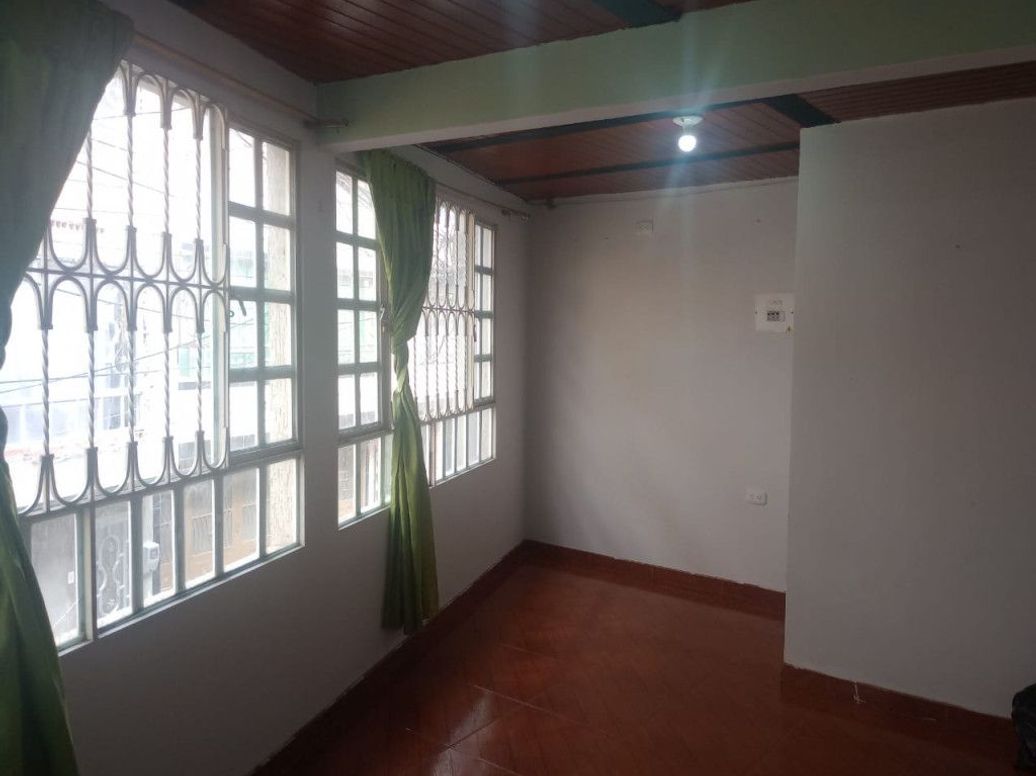 Casa de 8 alcobas en venta en Bosa Nova, Bogotá, 280 m² · foto 5 de 20