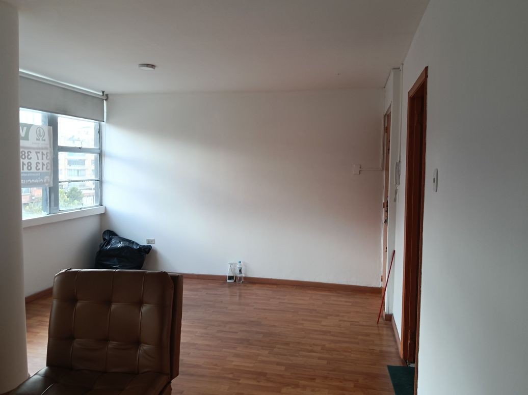Apartamento de 2 alcobas en venta en Alameda, Bogotá, 75 m² · foto 2 de 8