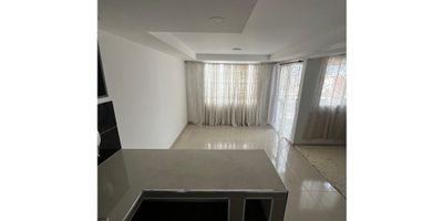 Apto en venta Caminos de Pangola cerca a colegios, centros comerciales, y zonas de recreación, unidad completa con Piscina salón social juegos infantiles, gimnasio, vigilancia 24/7, el apartamento cuenta con 2 habitaciones principal con baño , baño de habitaciones, sala comedor. Cocina semi-integral zona de oficios y balcón , el apartamento cuenta con parqueadero propio.

FV
