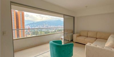 Se Vende Apartamento en La Estrella, sector Toledo 

Área 87 mts2
Piso 11

Amplios Espacios Distribuidos en  2 Alcobas,  2 baños, Sala Comedor, Cocina Integral, Zona de Ropas, Balcón, Parqueadero, Cuarto util 

Unidad cerrada, vigilancia 24horas, piscina, Gimnasio, Salon social, Juegos infantil, zona de BBQ, zona  Verdes 

Admon $ 409 Mensual 
Estrato 4
Precio $ 570 Millones Negociables.