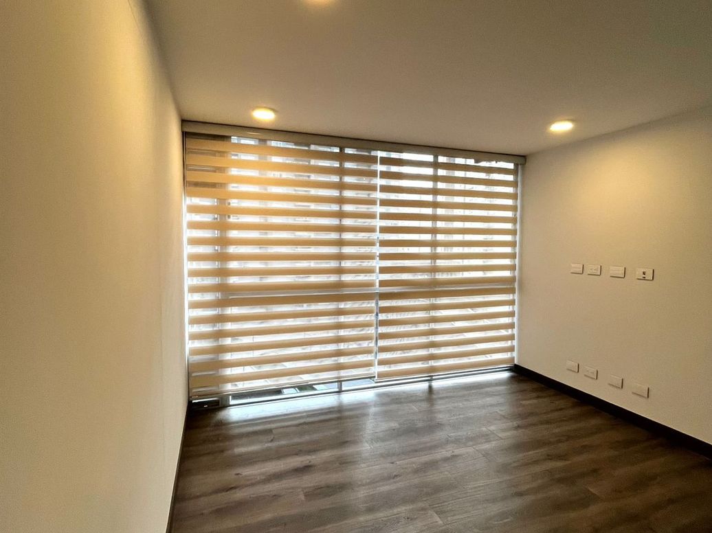 Apartamento de 2 alcobas en venta en La Esperanza, Bogotá, 60 m² · foto 2 de 11