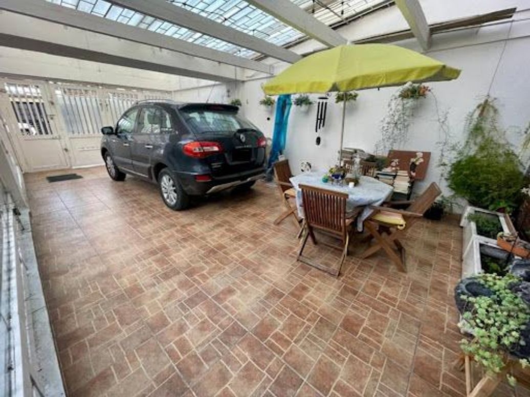 Casa de 5 alcobas en venta en Modelia, Bogotá, 233 m² · foto 3 de 20