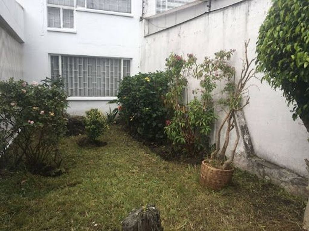 Casa de 5 alcobas en venta en Modelia, Bogotá, 233 m² · foto 4 de 20