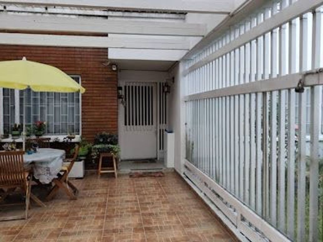 Casa de 5 alcobas en venta en Modelia, Bogotá, 233 m² · foto 2 de 20
