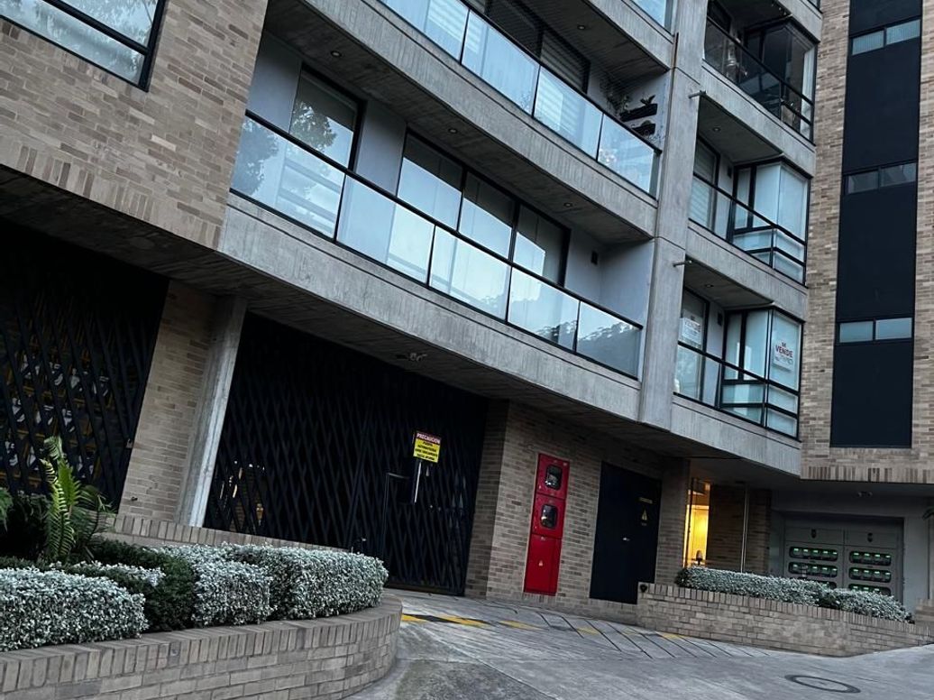Apartamento de 3 alcobas en venta en La Salle, Bogotá, 165 m² · foto 2 de 20