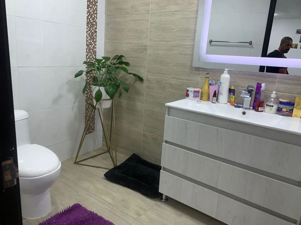 Casa de 3 alcobas en venta en Macarena Los Alpes, Bogotá, 330 m² · foto 13 de 20