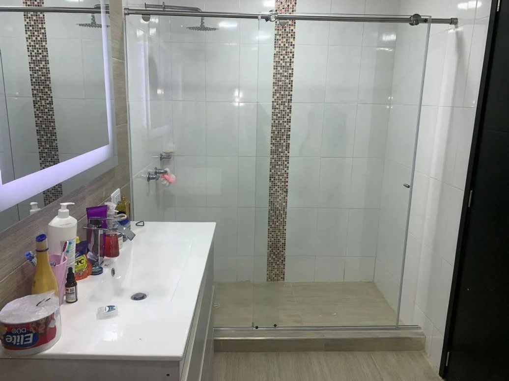 Casa de 3 alcobas en venta en Macarena Los Alpes, Bogotá, 330 m² · foto 9 de 20