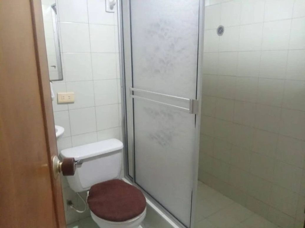 Casa de 8 alcobas en venta en Olarte, Bogotá, 264 m² · foto 19 de 20