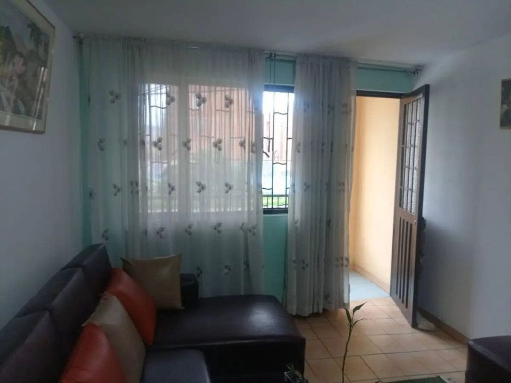 Casa de 8 alcobas en venta en Olarte, Bogotá, 264 m² · foto 11 de 20