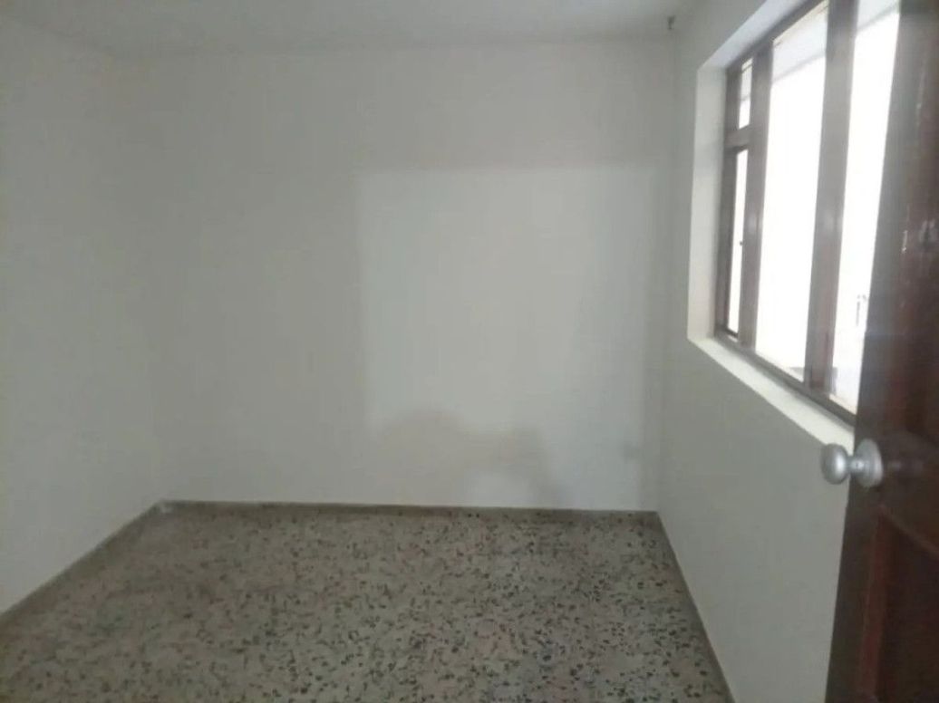 Casa de 8 alcobas en venta en Olarte, Bogotá, 264 m² · foto 9 de 20