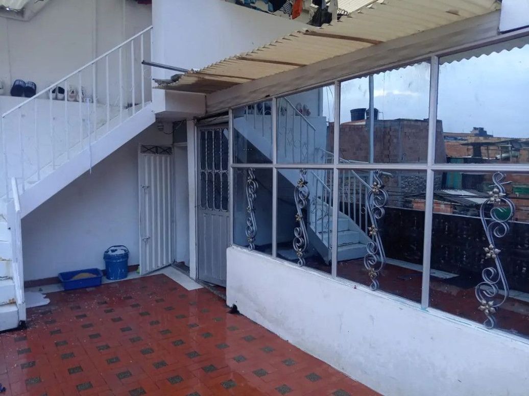 Casa de 13 alcobas en venta en Claret, Bogotá, 280 m² · foto 18 de 20