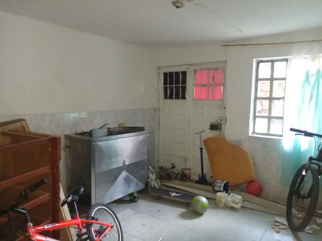 Casa de 13 alcobas en venta en Claret, Bogotá, 280 m² · foto 12 de 20