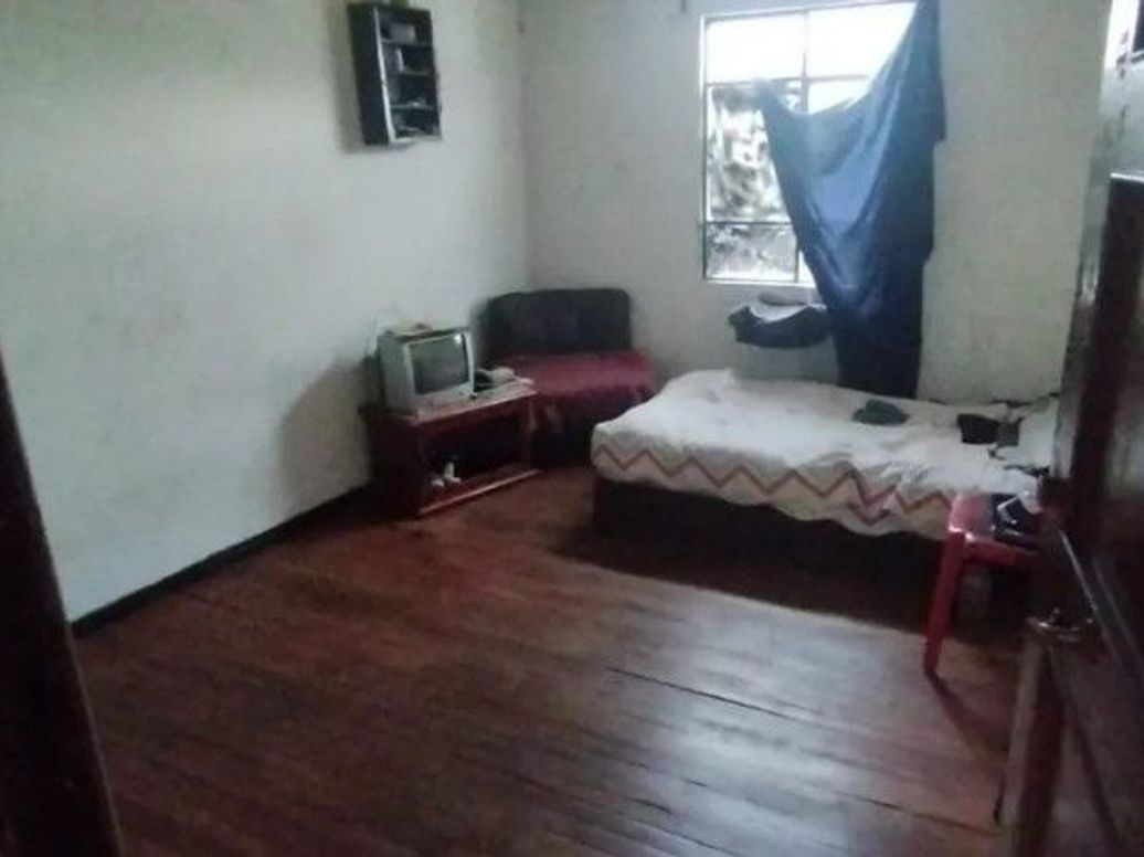 Casa de 10 alcobas en venta en Eduardo Santos, Bogotá, 440 m² · foto 10 de 13