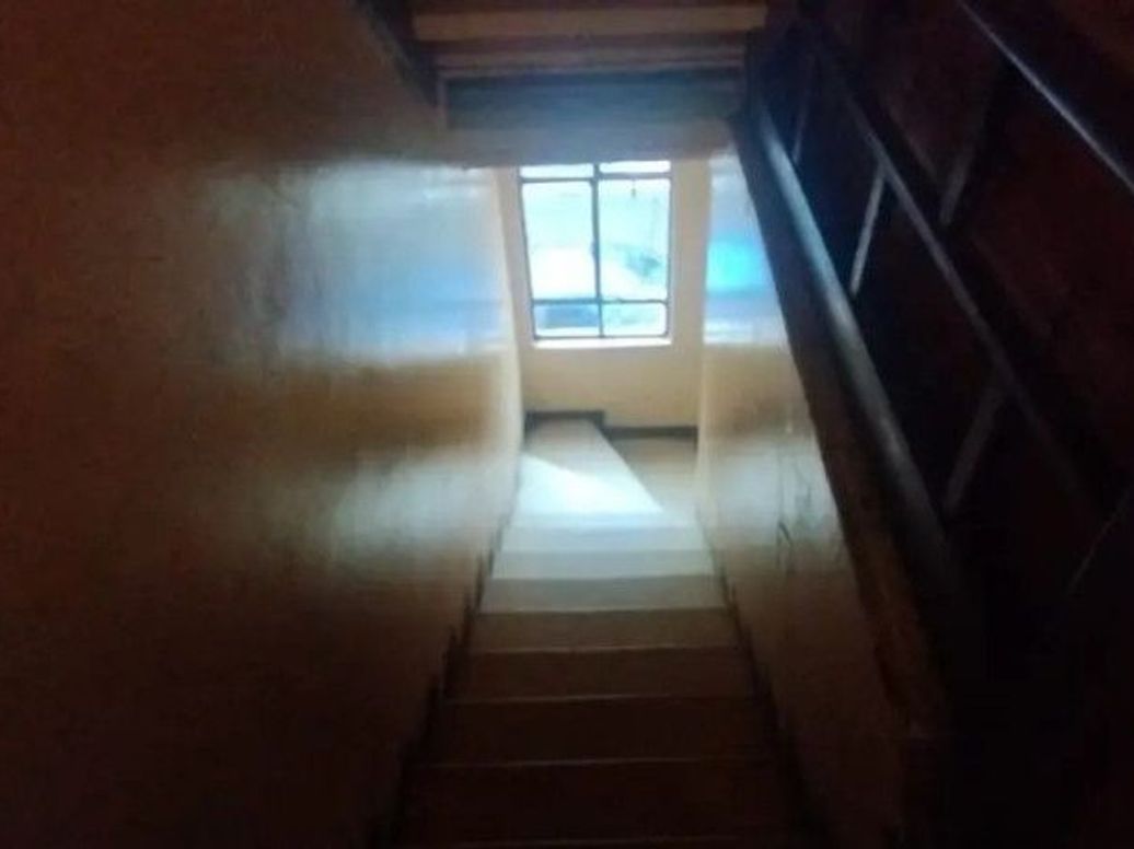 Casa de 10 alcobas en venta en Eduardo Santos, Bogotá, 440 m² · foto 5 de 13