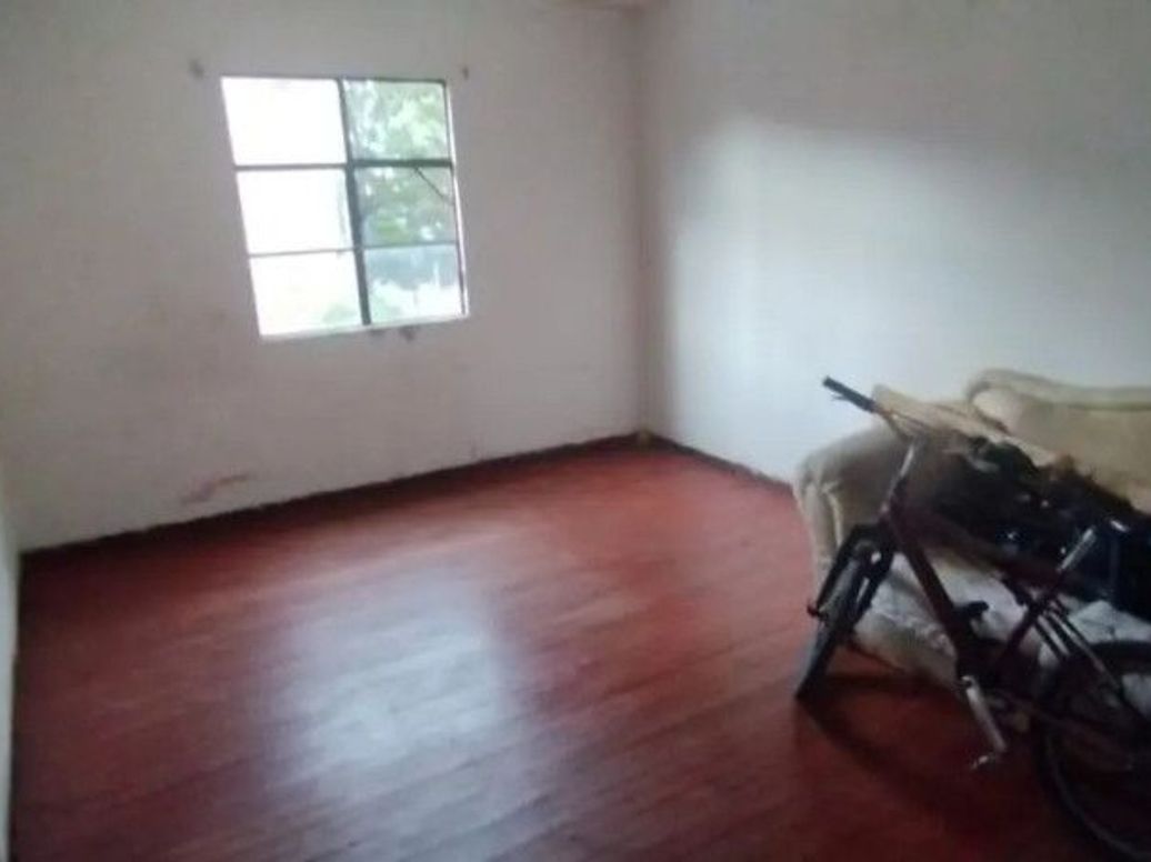 Casa de 10 alcobas en venta en Eduardo Santos, Bogotá, 440 m² · foto 3 de 13