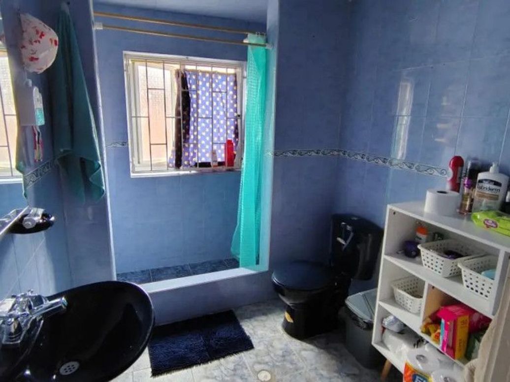 Casa de 14 alcobas en venta en San Antonio De Padua, Bogotá, 420 m² · foto 16 de 20