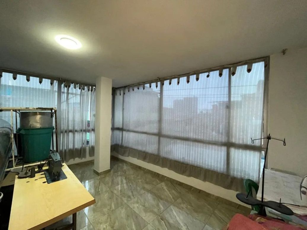 Casa de 4 alcobas en venta en Escocia, Bogotá, 393 m² · foto 6 de 19