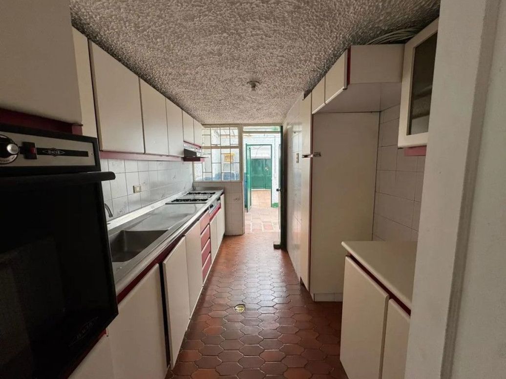 Casa de 4 alcobas en venta en Polo Club, Bogotá, 236 m² · foto 13 de 20