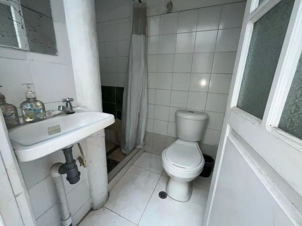 Casa de 6 alcobas en venta en Tunjuelito, Bogotá, 245 m² · foto 4 de 20