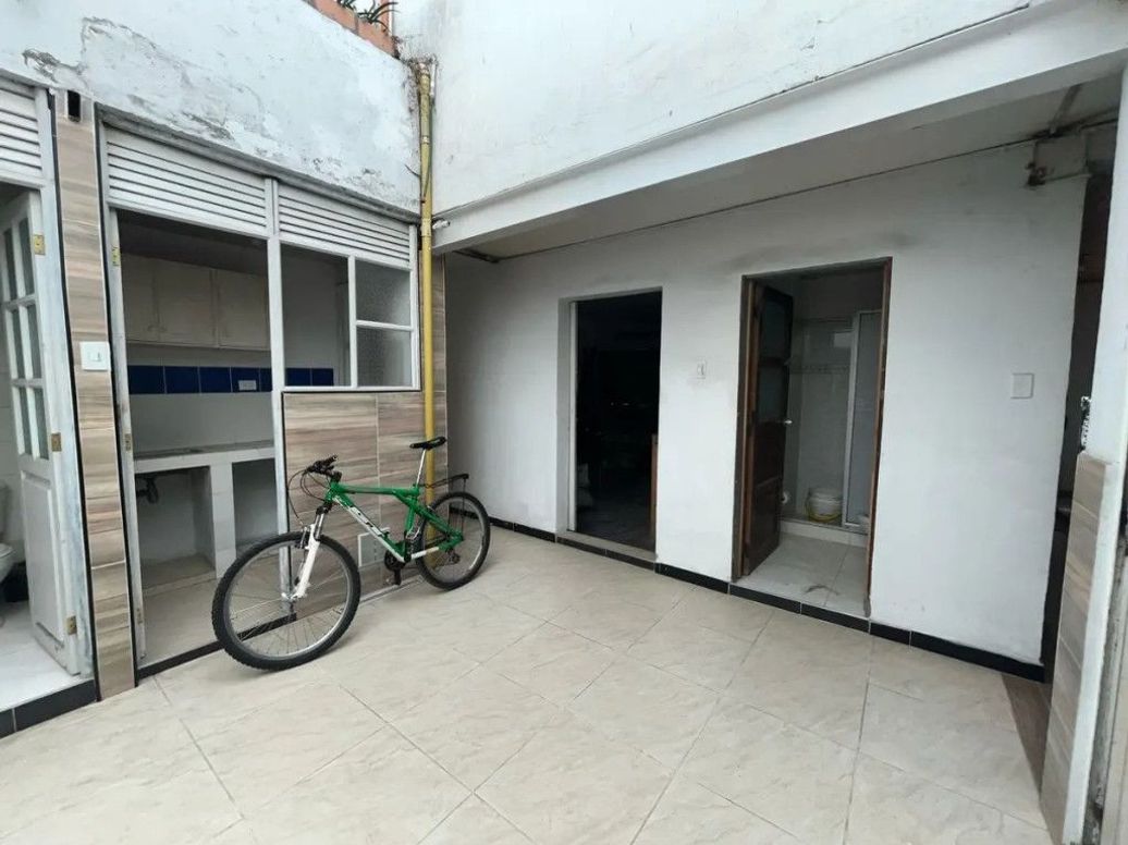 Casa de 6 alcobas en venta en Tunjuelito, Bogotá, 245 m² · foto 8 de 20