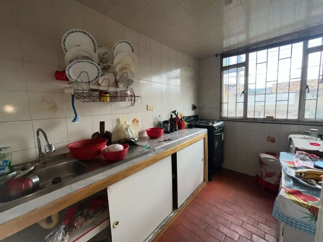 Casa de 6 alcobas en venta en Tunjuelito, Bogotá, 245 m² · foto 17 de 20