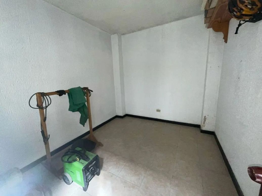 Casa de 6 alcobas en venta en Tunjuelito, Bogotá, 245 m² · foto 2 de 20