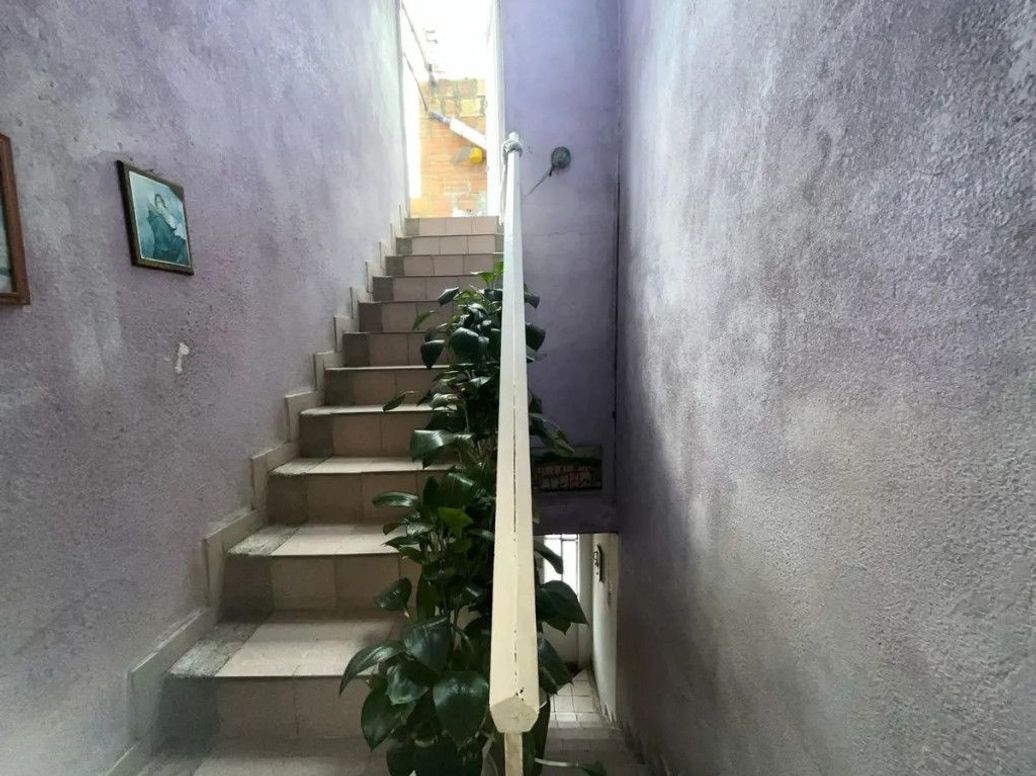 Casa de 6 alcobas en venta en Tunjuelito, Bogotá, 245 m² · foto 10 de 20