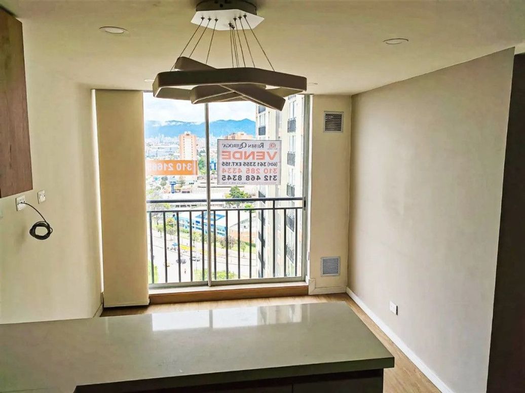 Apartamento de 2 alcobas en venta en Madelena I Y Ii, Bogotá, 42 m² · foto 12 de 20