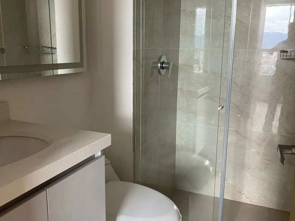 Apartamento de 2 alcobas en venta en Madelena I Y Ii, Bogotá, 42 m² · foto 9 de 20