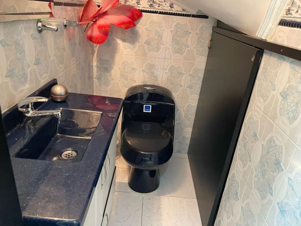 Casa de 7 alcobas en venta en Las Cruces, Bogotá, 330 m² · foto 12 de 20